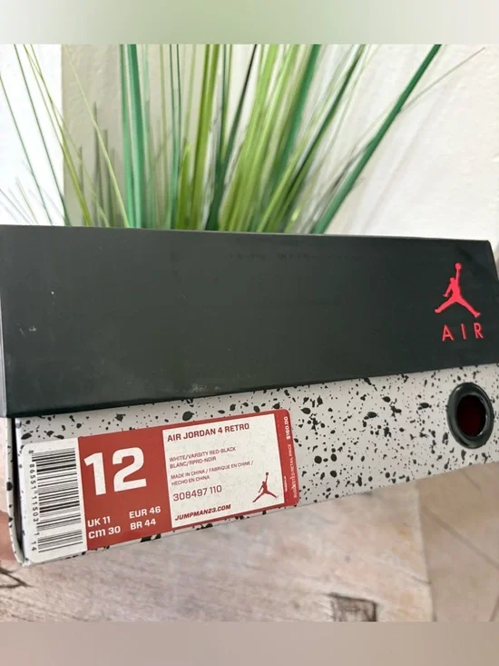 Air Jordan 4 Retro Fire Red Sneakers - Picture 10 of 10